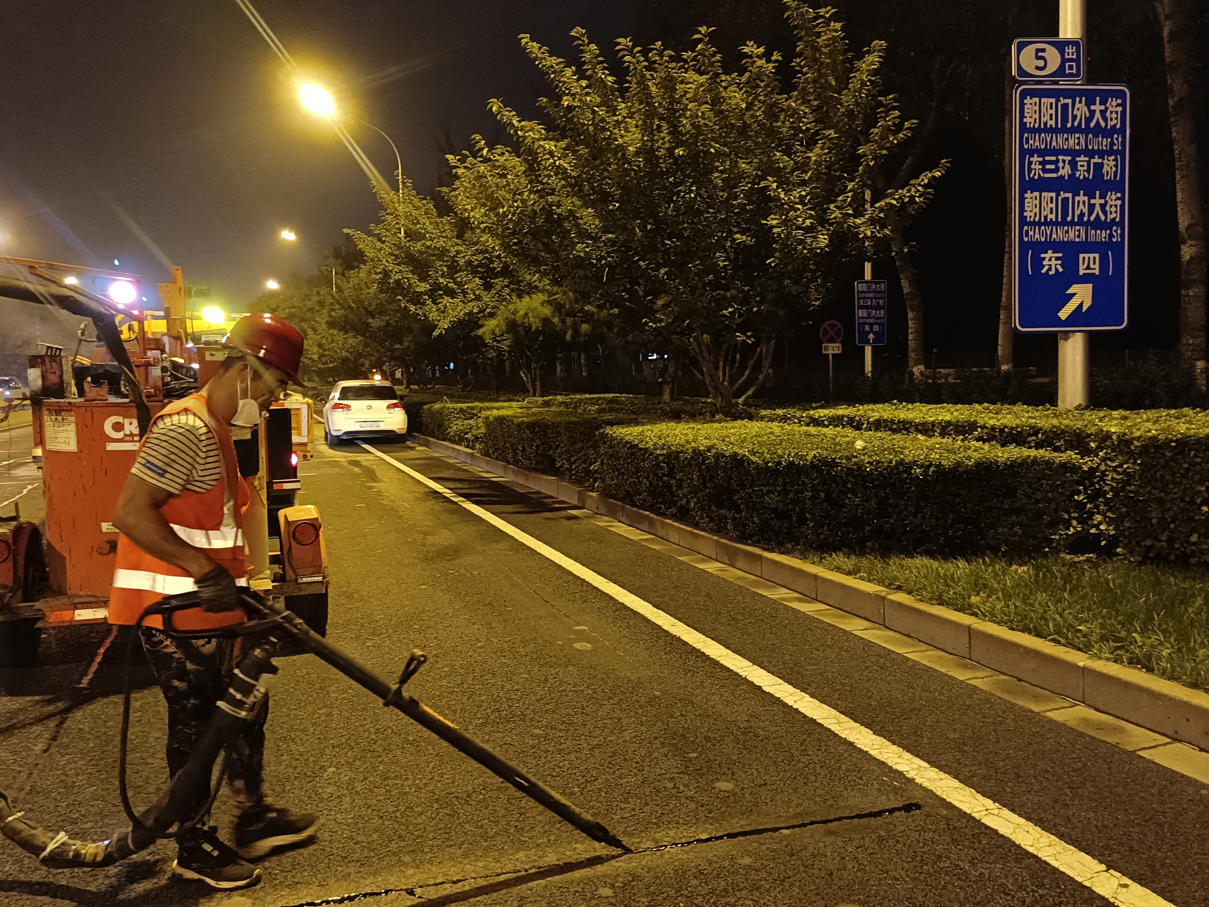 嘉格道路灌縫膠：祝護(hù)路者們新年快樂(lè)